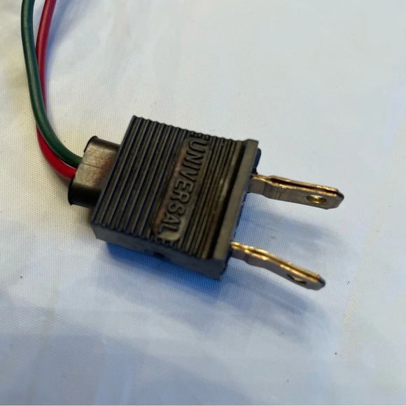 🎄  Vintage Holiday Charm: 1966 Universal Lites Christmas Lights 🌟 - Picture 9 of 9